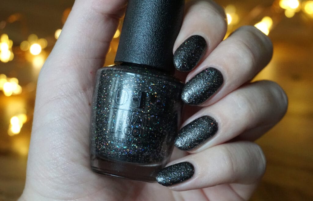 Swatch of OPI Heart and coal from the OPI Shine bright holiday 2020 collection